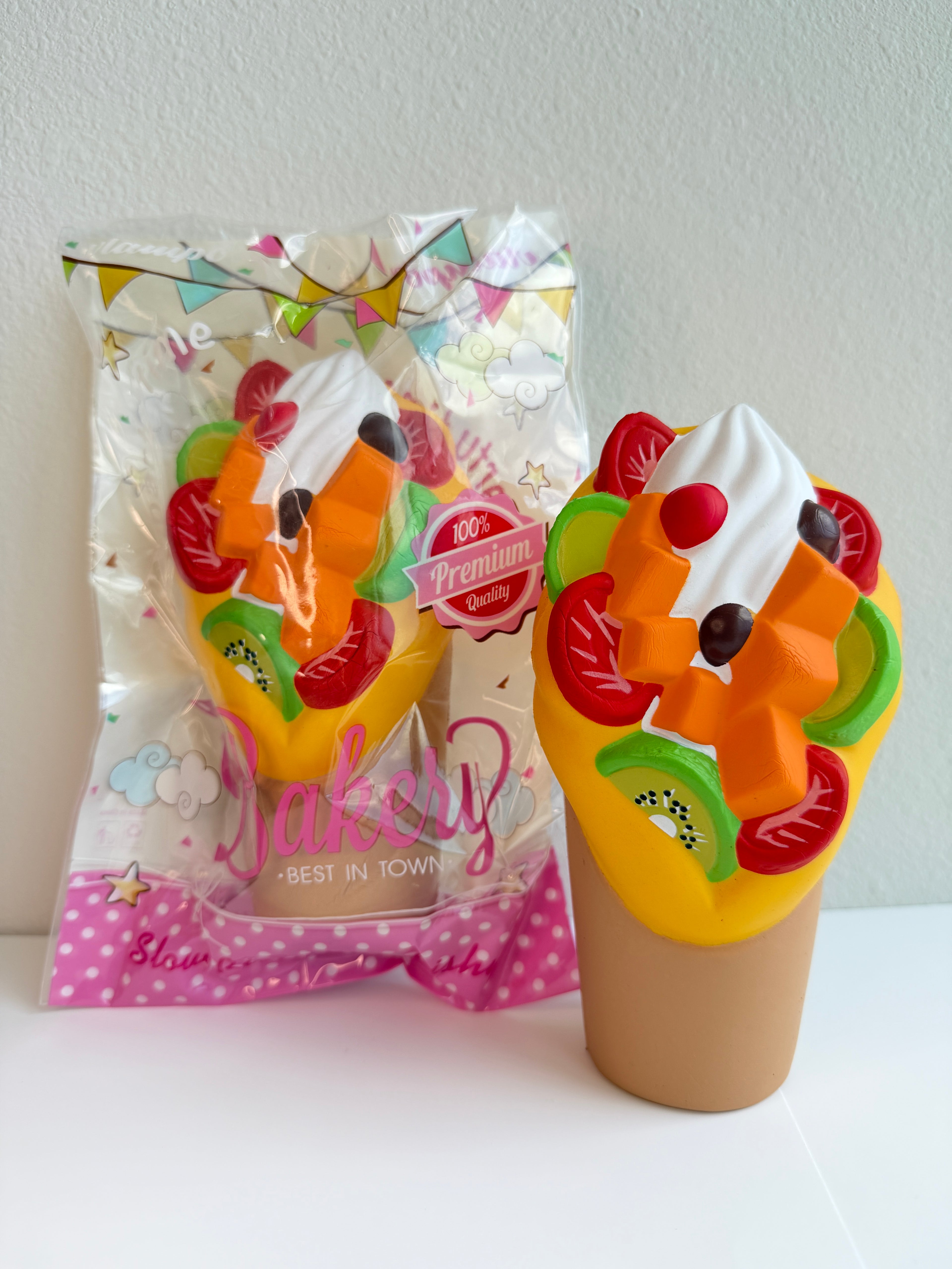 Vlampo Fruit Sundae Squishy