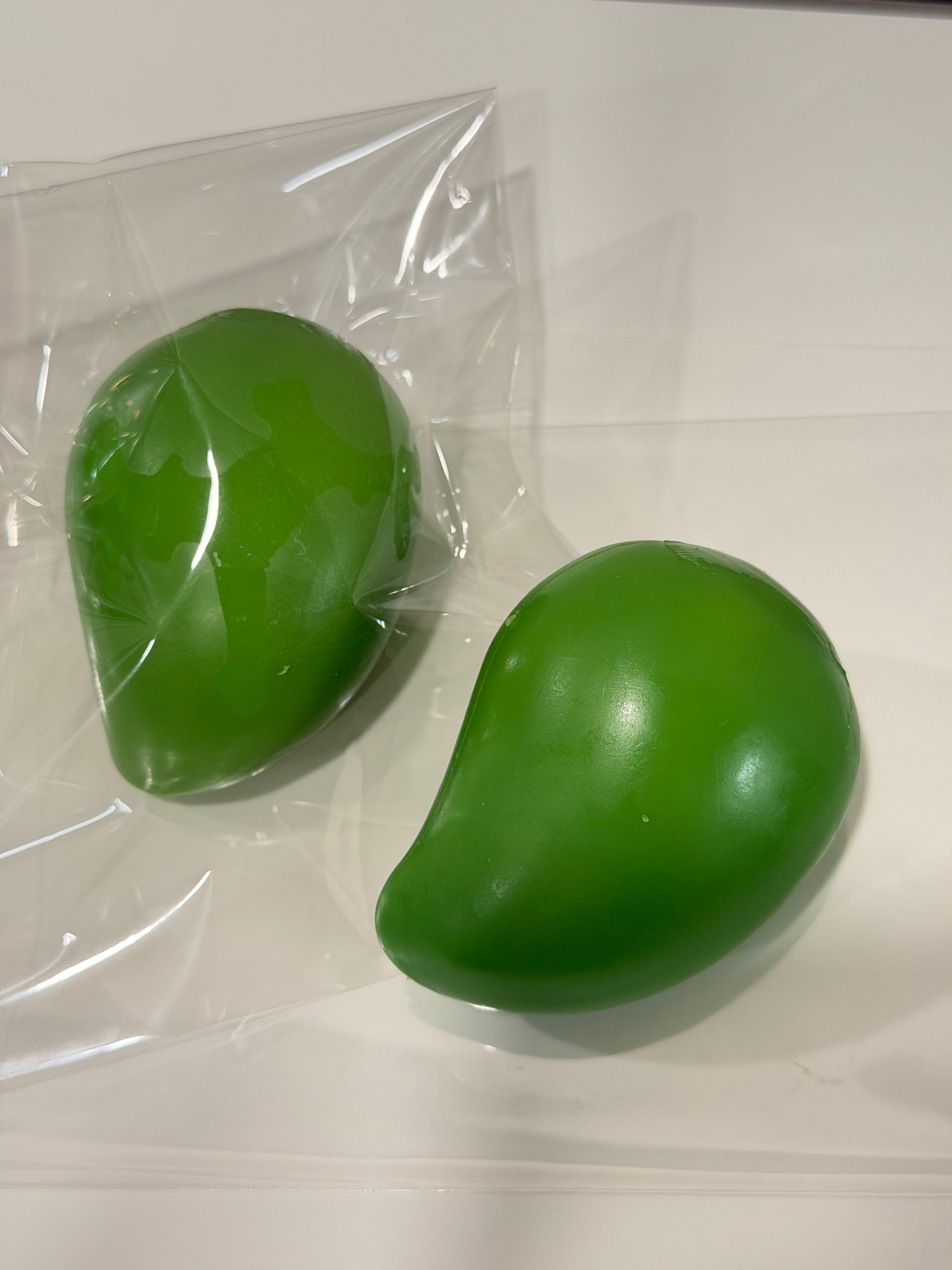 Crunchy Color Changing Mango