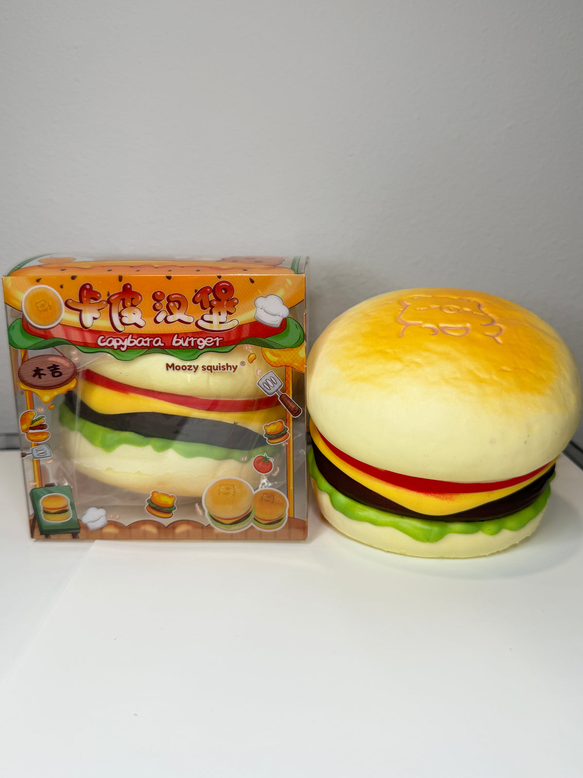 Moozy Capybara Burger Squishy