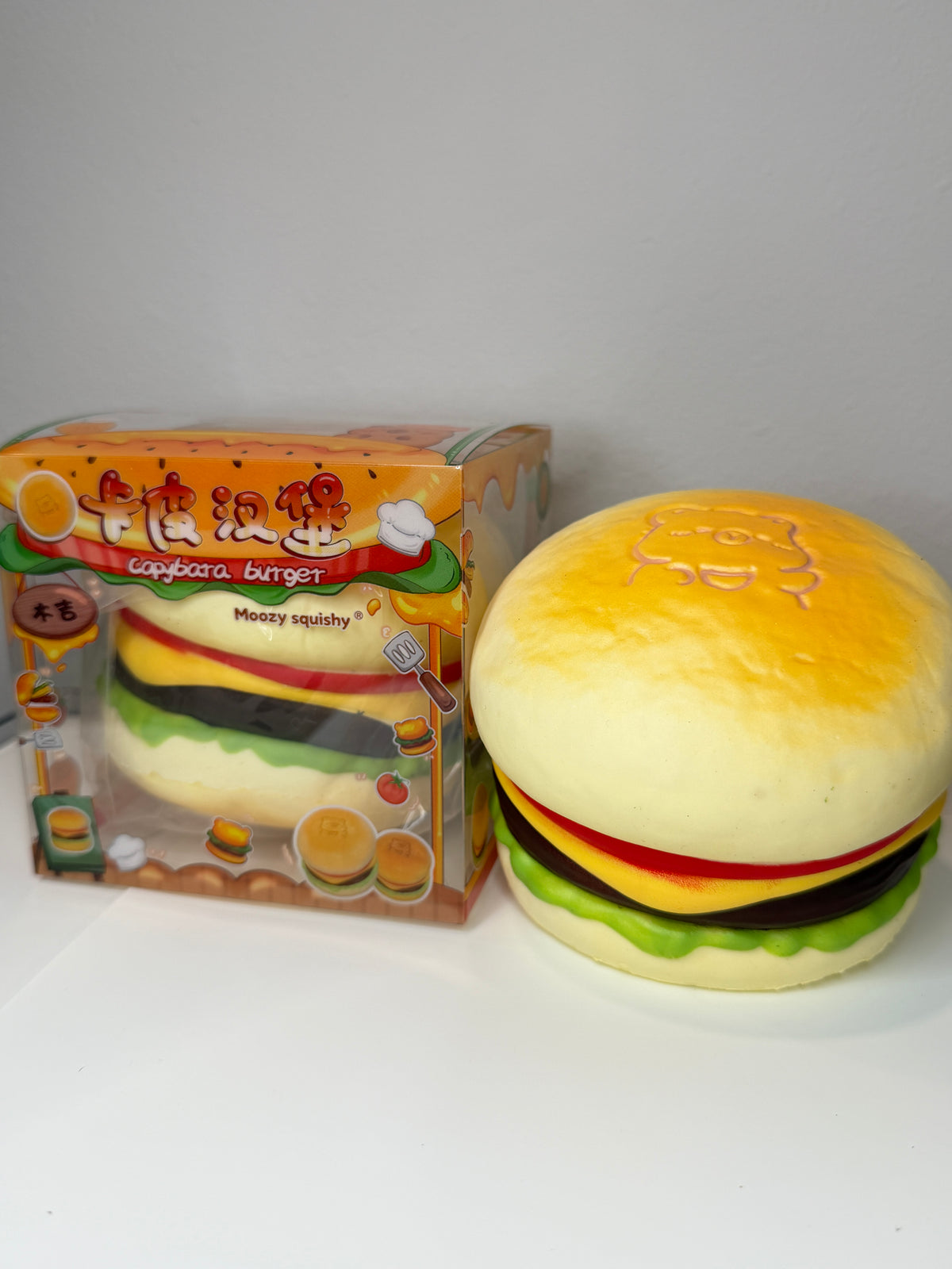 Moozy Capybara Burger Squishy