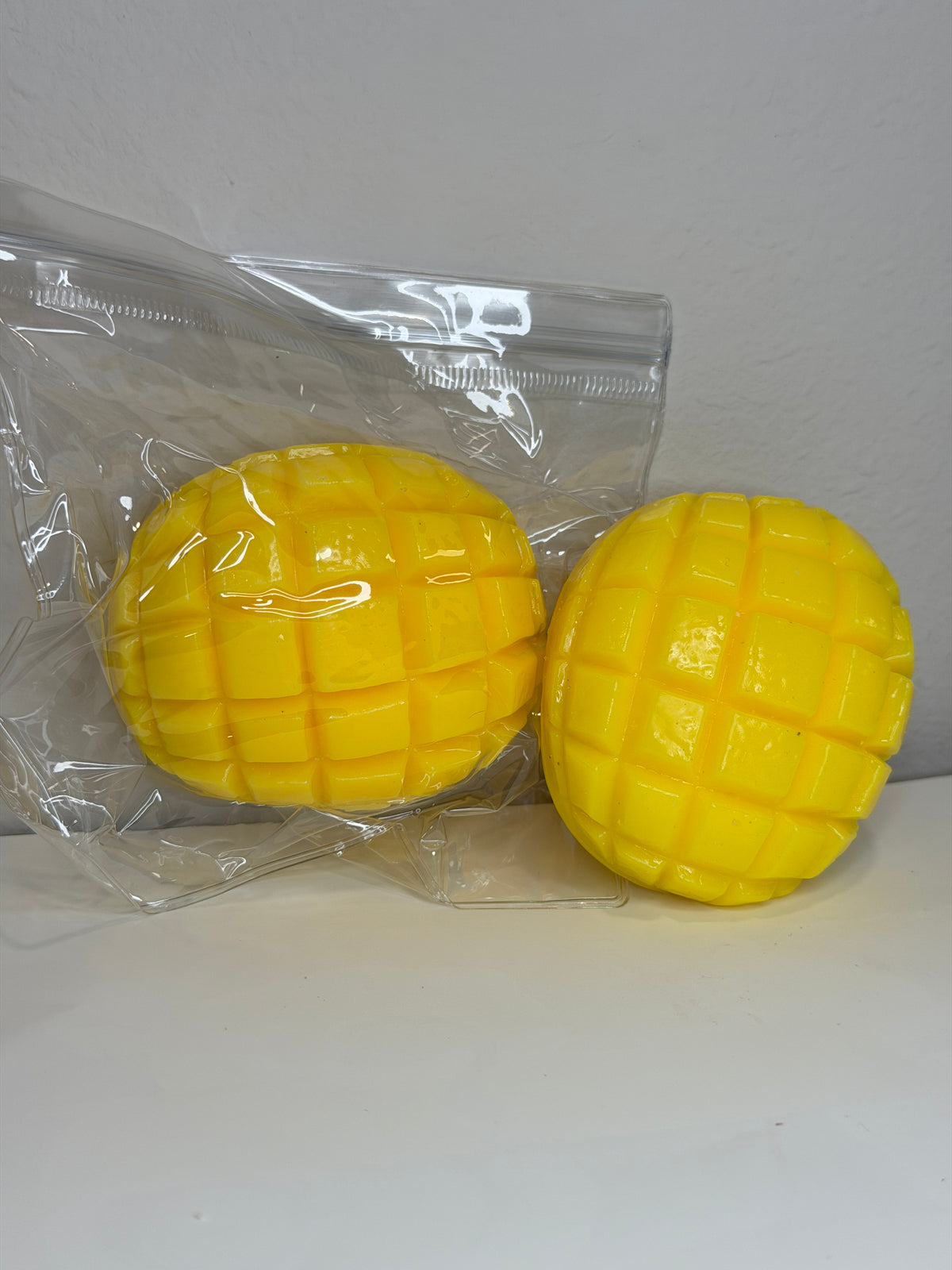 Crunchy Sliced Mango Squishy